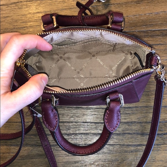 Michael Kors - Ciara xs Satchel - Picture 2 of 5